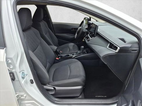 Used 2022 Toyota Corolla LE FWD image 20