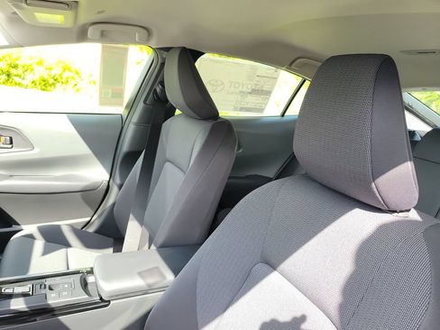 New 2026 Toyota Prius LE FWD image 21