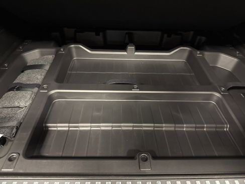 Used 2025 GMC Hummer EV 3X w/ LPO, Sport Package image 57