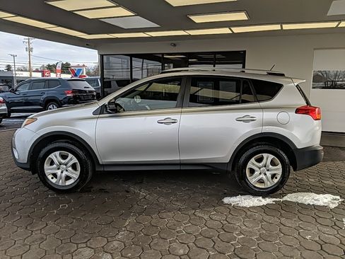 Used 2014 Toyota RAV4 LE image 5