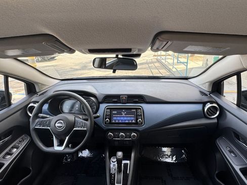 Used 2025 Nissan Versa SV image 32