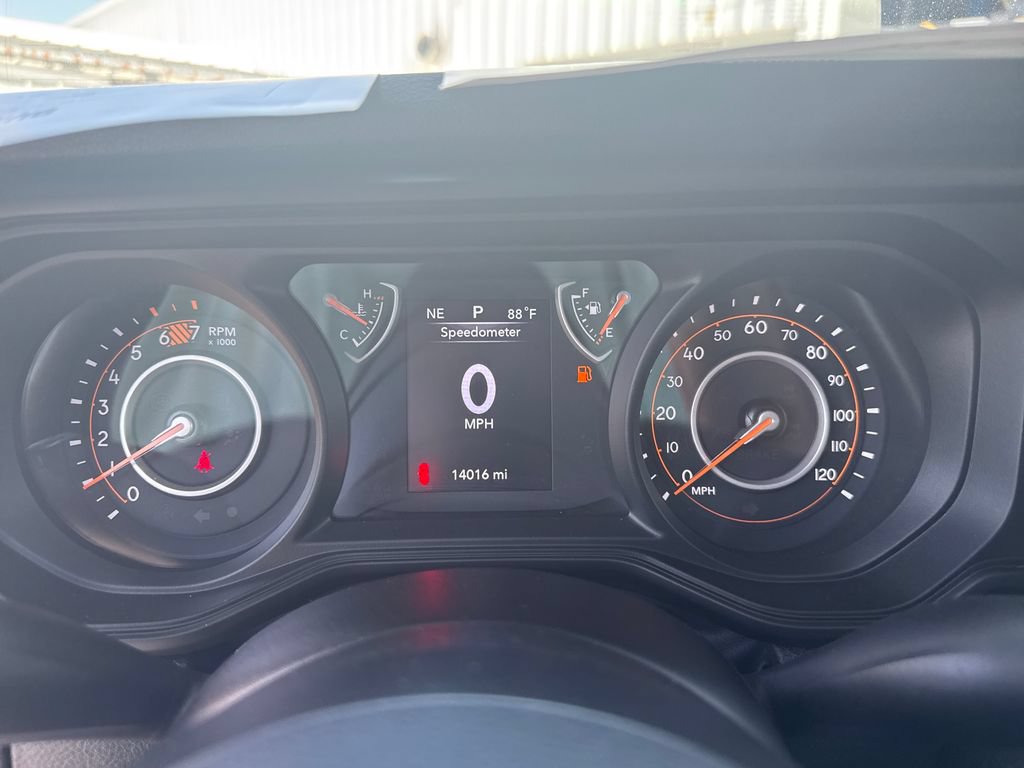 Used 2025 Jeep Wrangler Sport AWD/4WD image 25