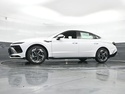 New 2026 Hyundai Sonata SEL FWD image 49