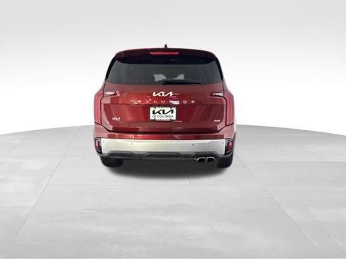 Certified 2024 Kia Telluride S w/ S Sunroof Package image 9