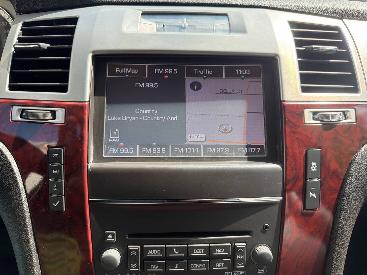 Used 2013 Cadillac Escalade Luxury AWD/4WD image 28