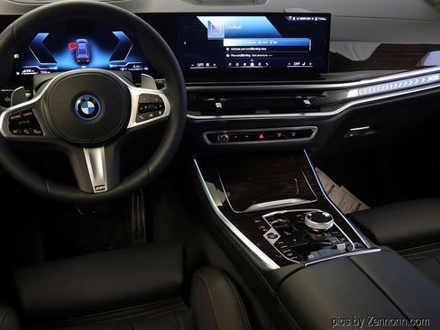 Used 2026 BMW X5 xDrive50e w/ Executive Package image 17