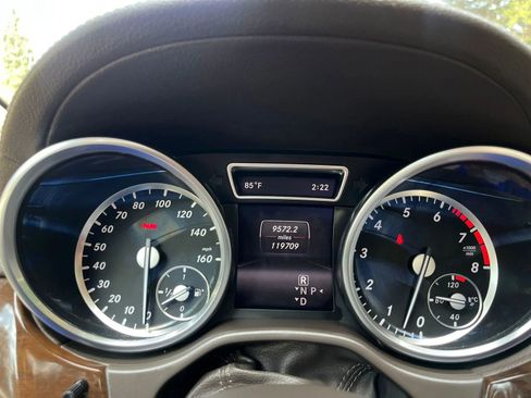 Used 2015 Mercedes-Benz GL 450 4MATIC image 14