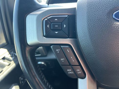 Used 2017 Ford F250 Platinum w/ Platinum Ultimate Package AWD/4WD image 25