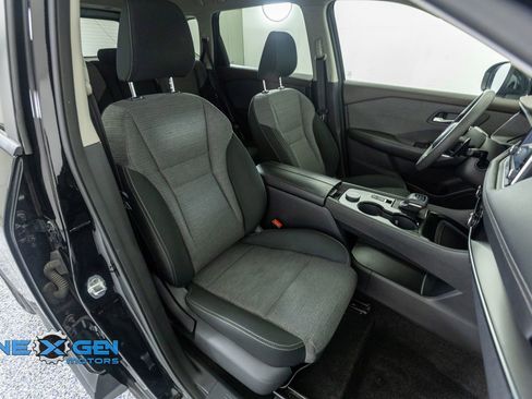 Used 2022 Nissan Rogue SV AWD/4WD image 42