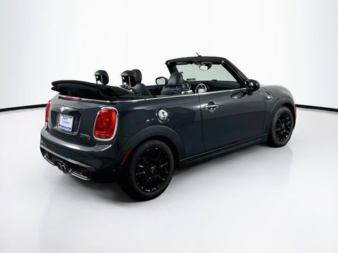 Used 2018 MINI Cooper S FWD image 5