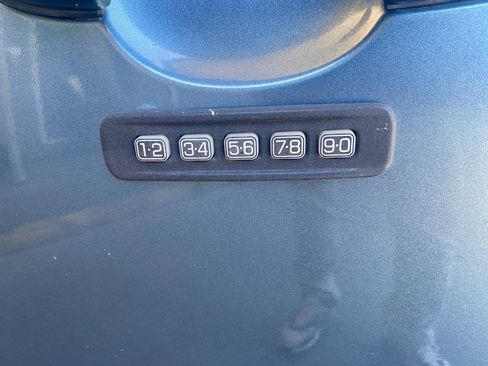 Used 2010 Mercury Mariner Premier FWD image 17