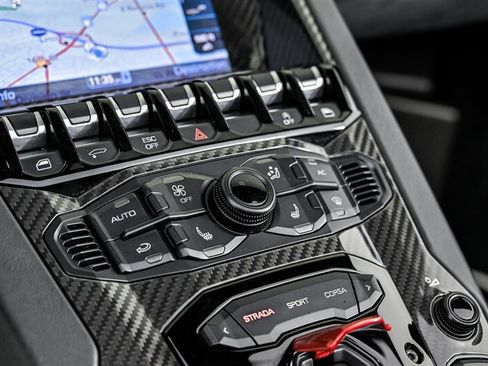 Used 2017 Lamborghini Aventador LP 750-4 Superveloce AWD/4WD image 27