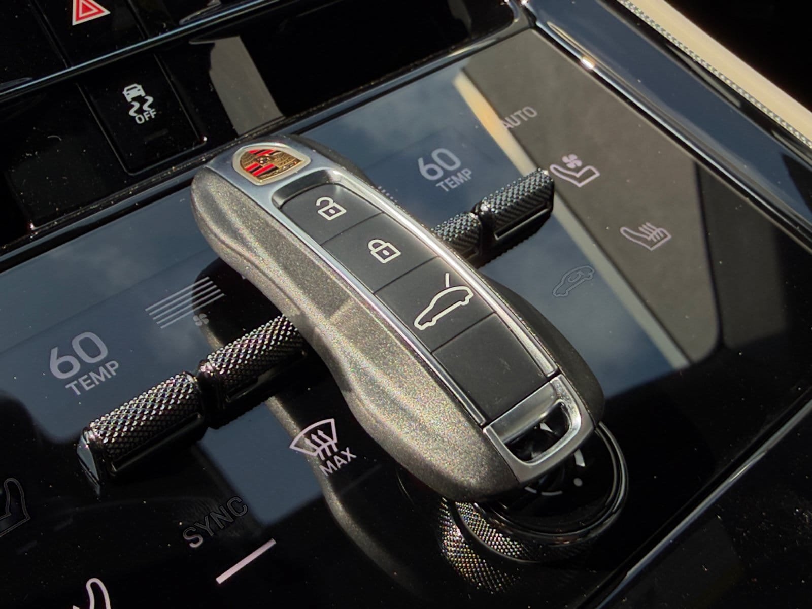 New 2026 Porsche Panamera 4 AWD/4WD image 28
