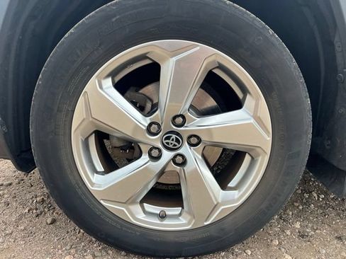 Used 2019 Toyota RAV4 Limited w/ Carpet Mat Package AWD/4WD image 15