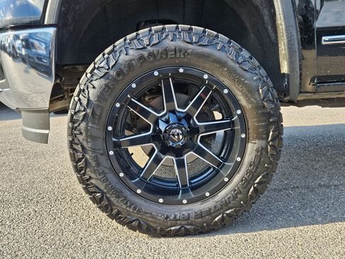 Used 2015 GMC Sierra 1500 SLT w/ SLT Crew Cab Value Package AWD/4WD image 11