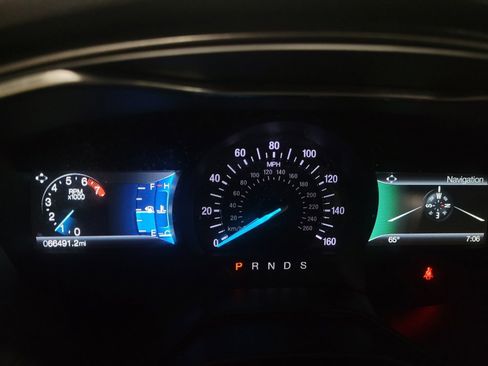 Used 2020 Ford Fusion SE image 23