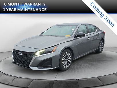 Used 2024 Nissan Altima 2.5 SV