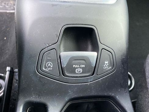 Used 2023 Jeep Renegade Latitude AWD/4WD image 13