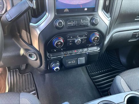 Used 2019 Chevrolet Silverado 1500 LT w/ All-Star Edition image 25