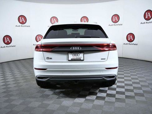 Used 2022 Audi Q8 Premium Plus image 7