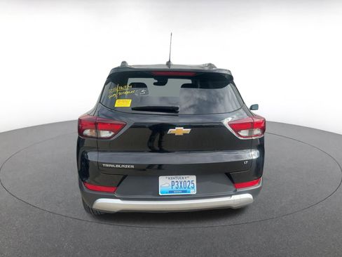 Used 2025 Chevrolet TrailBlazer LT image 4
