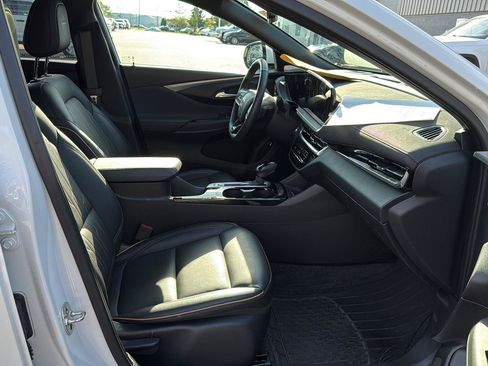 Used 2024 Buick Envista Avenir FWD image 12