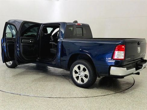 Used 2022 RAM 1500 Big Horn AWD/4WD image 12