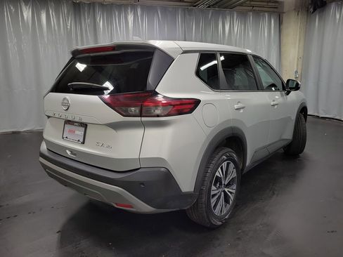 Used 2023 Nissan Rogue SV image 8