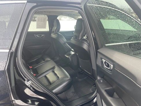 Used 2023 Volvo XC60 B5 Core w/ Climate Package image 11