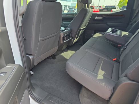 Used 2024 GMC Sierra 1500 Elevation w/ Preferred Package AWD/4WD image 16
