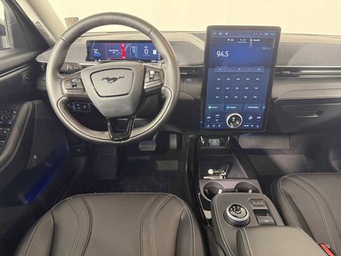 Used 2021 Ford Mustang Mach-E Premium image 27