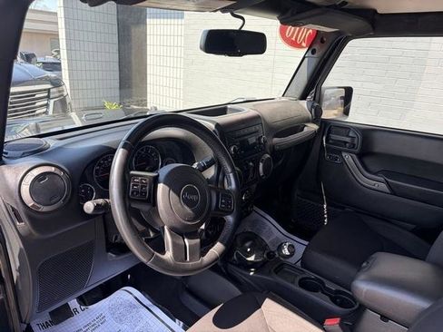 Used 2016 Jeep Wrangler Unlimited Sport image 12