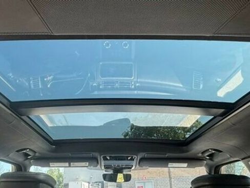 Used 2019 Land Rover Range Rover SV Autobiography Dynamic image 29