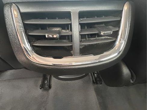 Used 2022 Chevrolet Malibu LT image 17