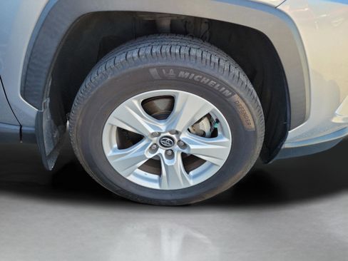 Used 2020 Toyota RAV4 XLE image 14