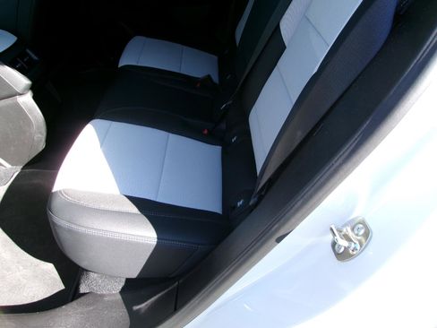 Used 2025 Chevrolet Equinox EV LT image 11