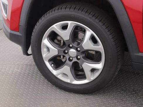 Used 2018 Jeep Compass Limited w/ Navigation Group AWD/4WD image 13