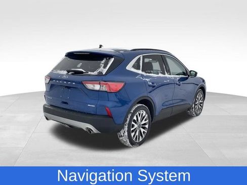 Used 2022 Ford Escape Titanium AWD/4WD image 3