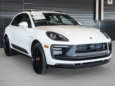 Used 2025 Porsche Macan GTS image 7