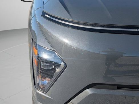 Used 2024 Hyundai Kona SEL FWD image 32