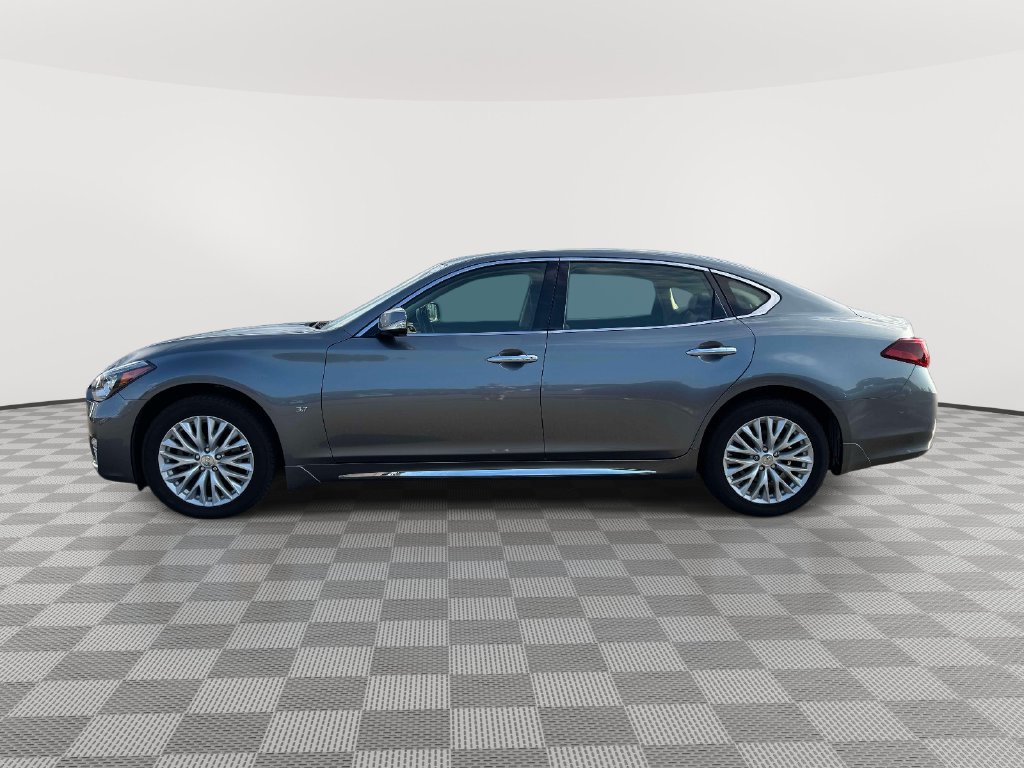 Used 2016 INFINITI Q70 L 3.7 AWD/4WD image 4