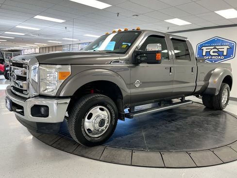 Used 2014 Ford F350 Lariat w/ Lariat Ultimate Package image 4