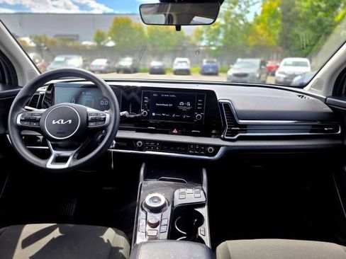 Used 2023 Kia Sportage LX AWD/4WD image 10