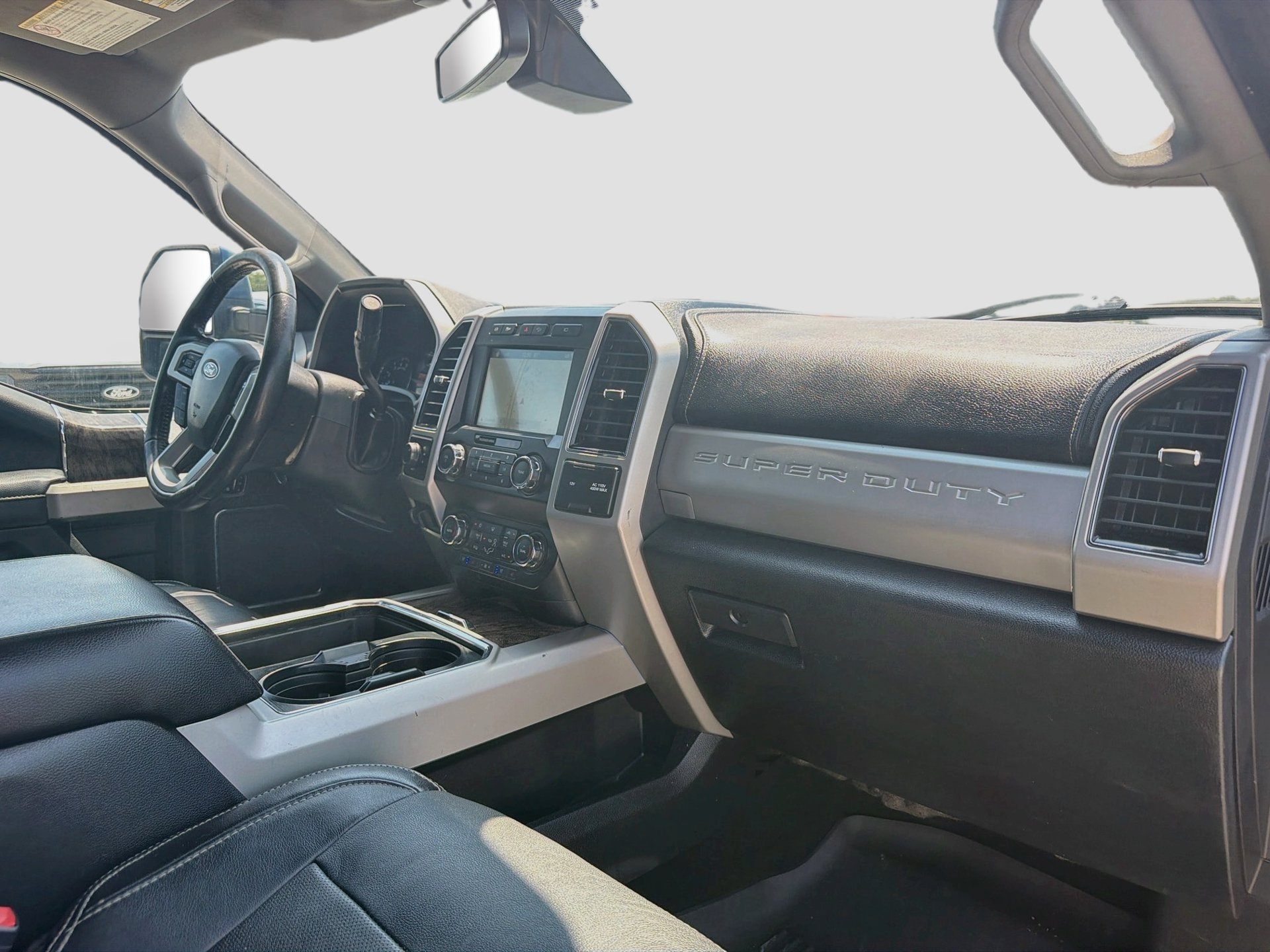 Used 2019 Ford F250 Lariat w/ Lariat Ultimate Package AWD/4WD image 33