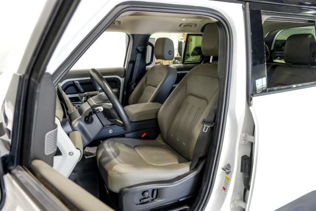 Used 2021 Land Rover Defender 110 SE AWD/4WD image 48
