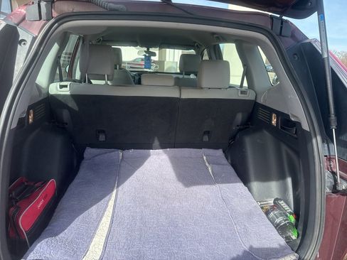 Used 2017 Honda CR-V LX image 4