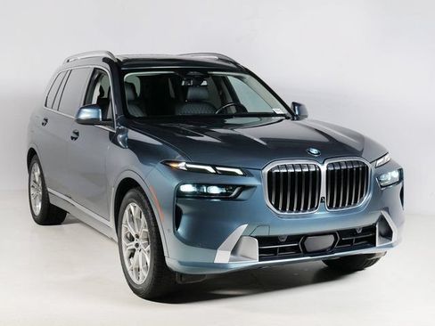 Used 2023 BMW X7 xDrive40i w/ Premium Package AWD/4WD image 7