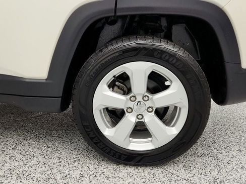 Used 2018 Jeep Compass Latitude w/ Popular Equipment Group image 9