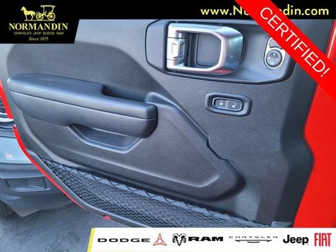 Certified 2026 Jeep Wrangler Unlimited Rubicon AWD/4WD image 15