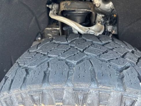 Used 2021 GMC Sierra 1500 AT4 image 28